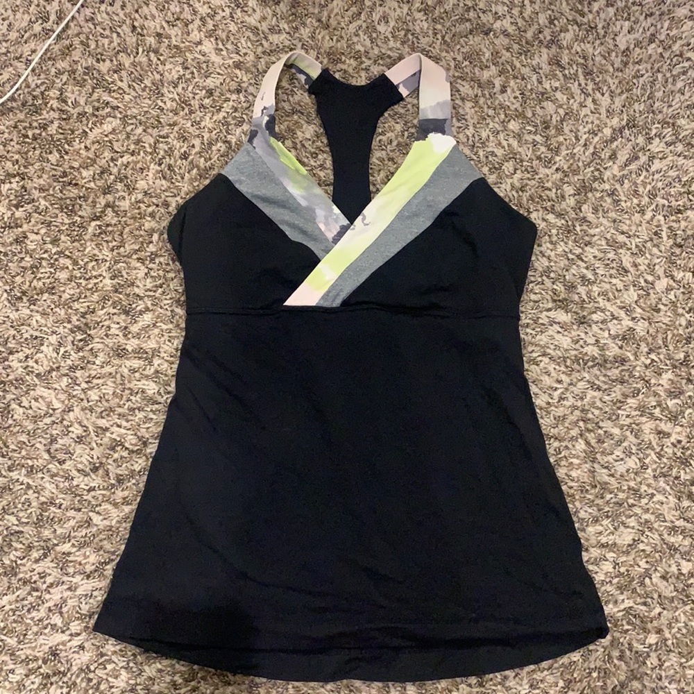Black Lululemon tank top with pattern.